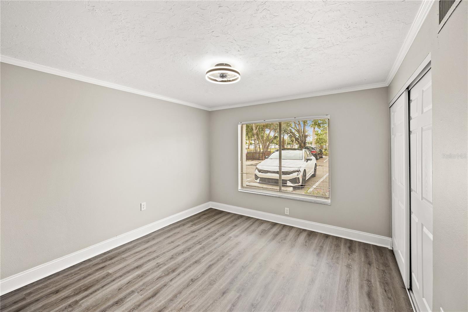 Image 12 of 21 For 2717 Hidden Lake Boulevard B