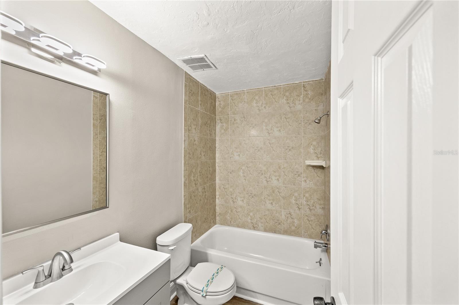 Image 13 of 21 For 2717 Hidden Lake Boulevard B