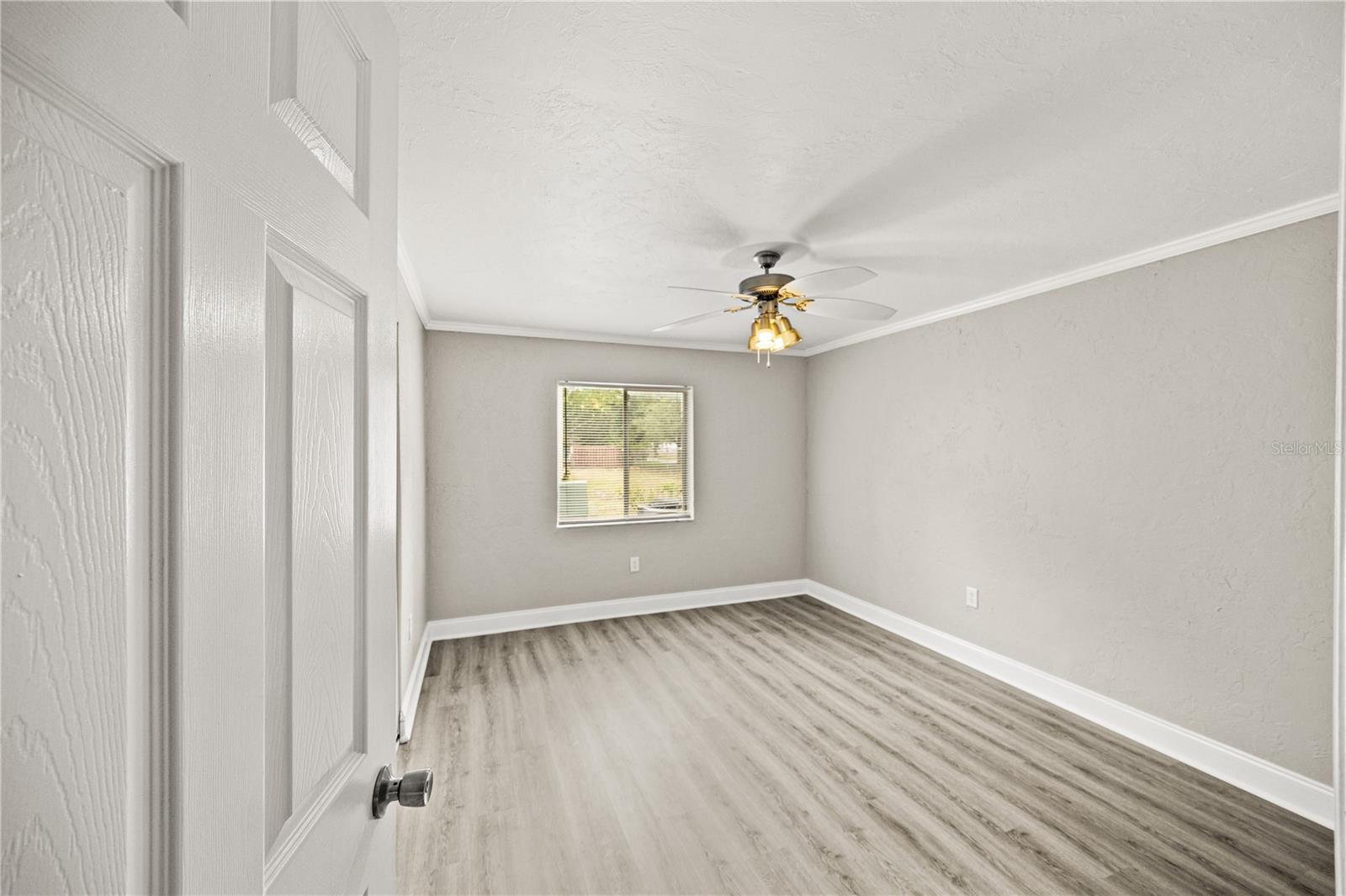Image 7 of 21 For 2717 Hidden Lake Boulevard B