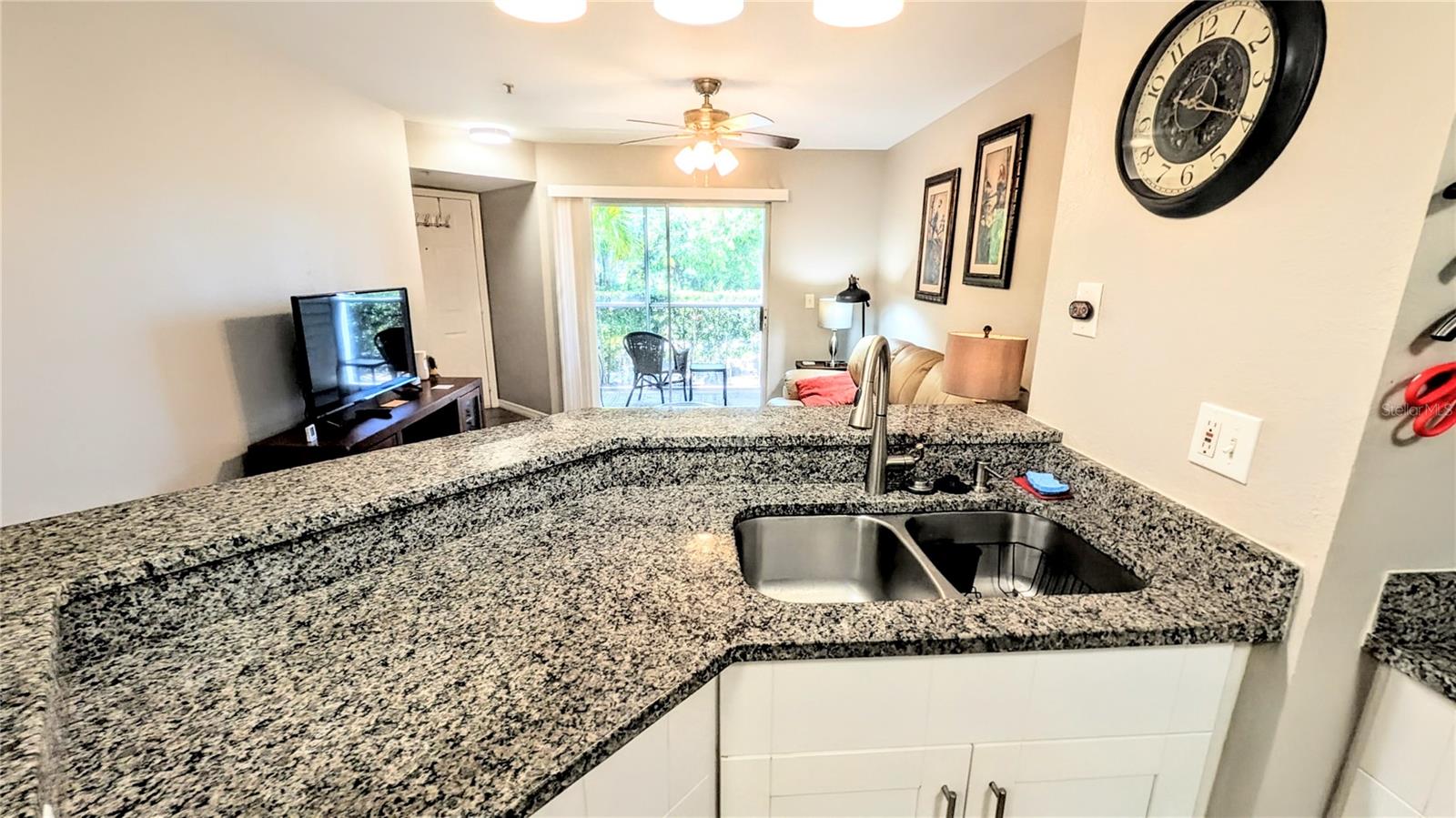 Image 6 of 37 For 850 Tamiami Trail 409
