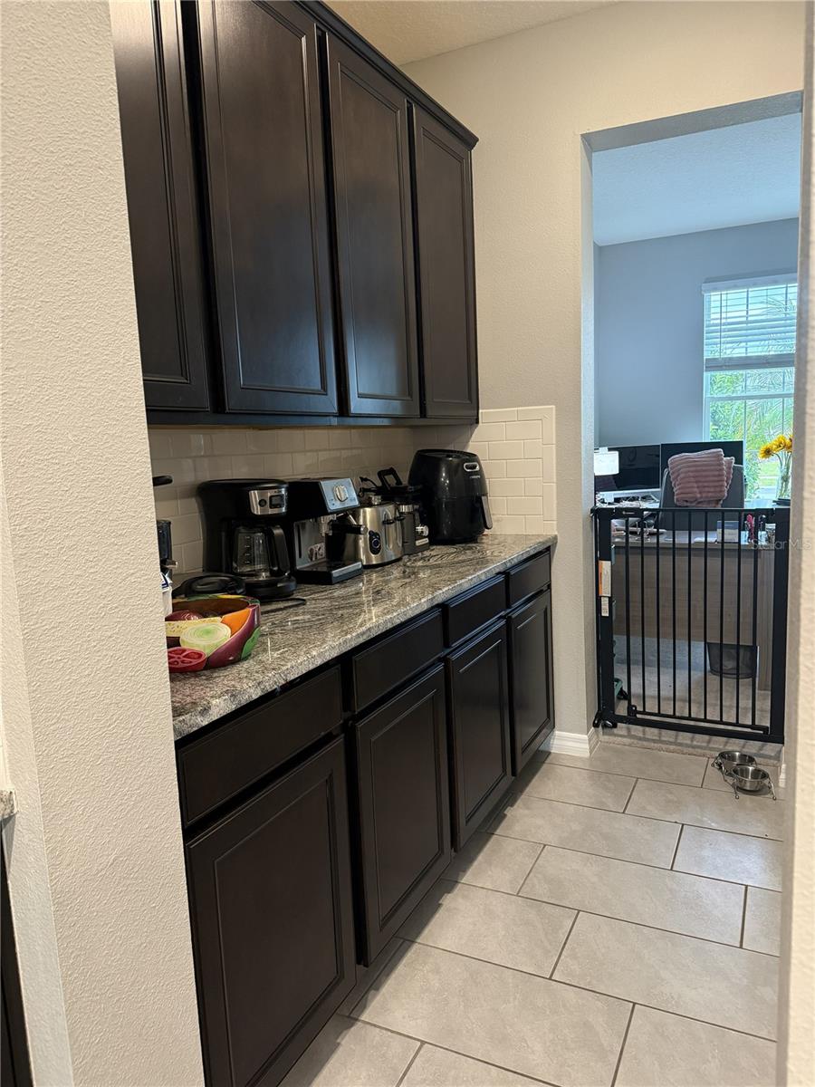 Image 11 of 32 For 17637 Cantarina Cove