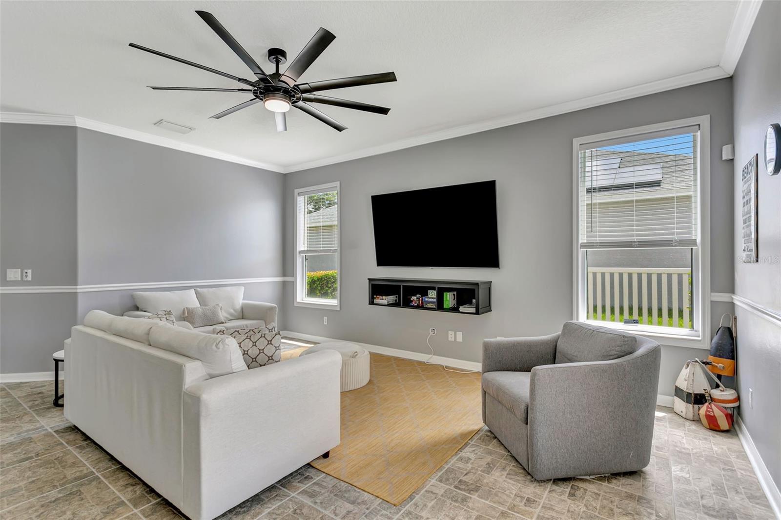 Image 23 of 56 For 3010 42nd Avenue E
