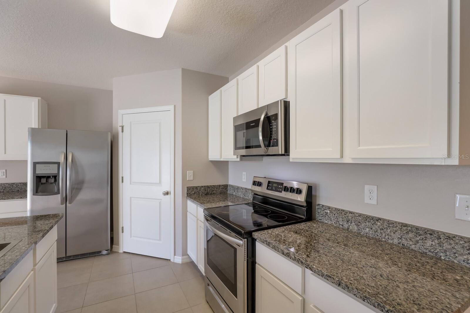 Image 8 of 28 For 5532 Ashton Cove Court
