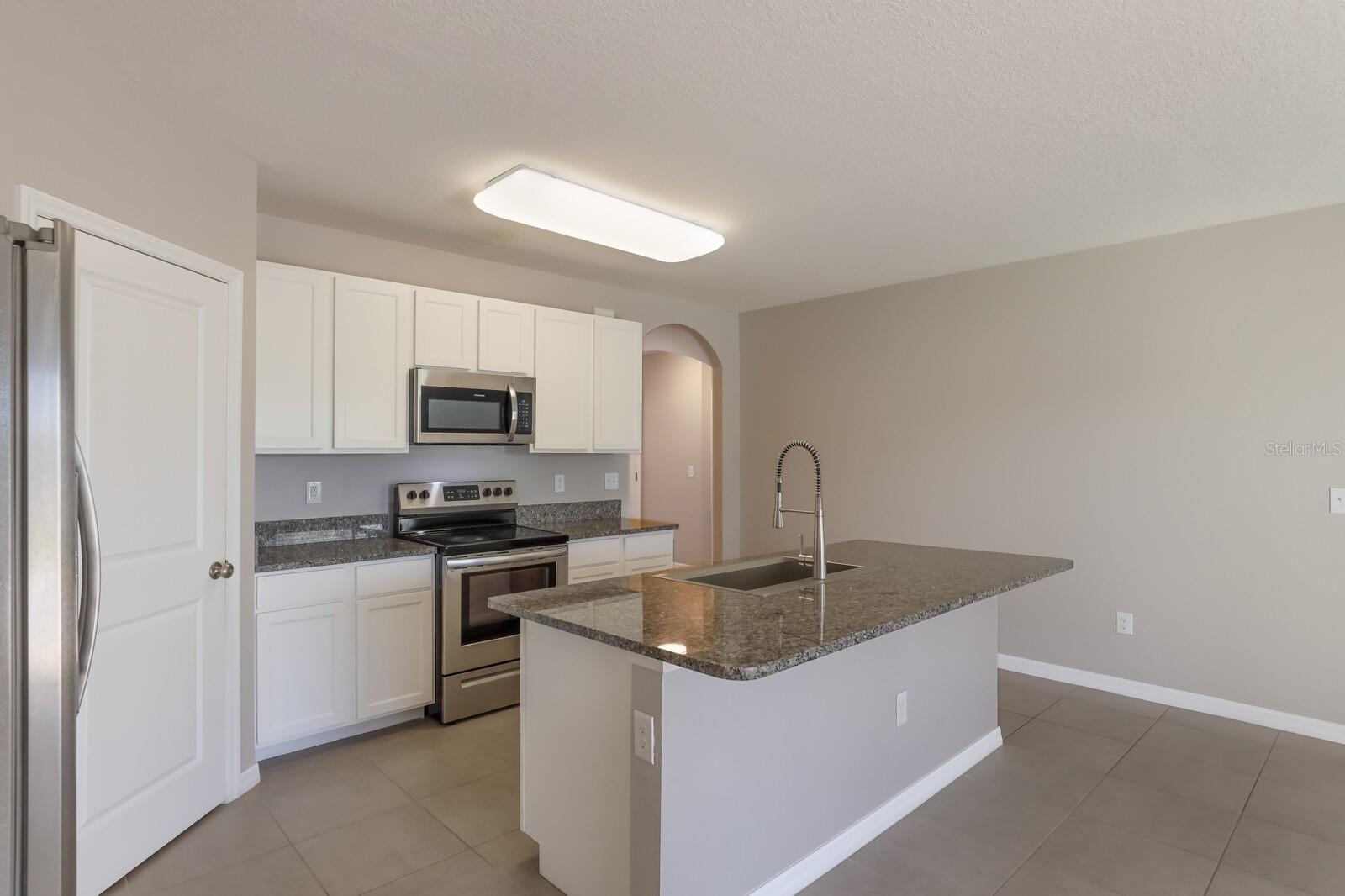 Image 9 of 28 For 5532 Ashton Cove Court