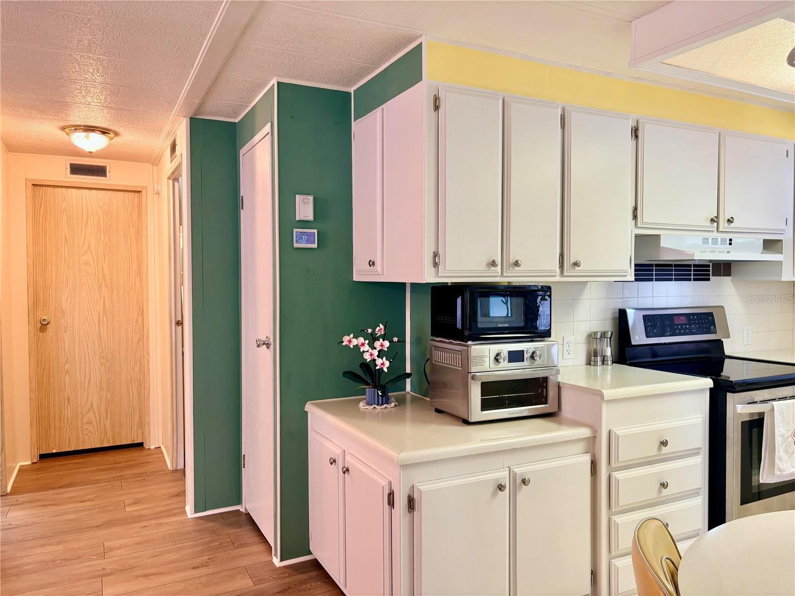 Image 17 of 35 For 2787 Breezewood Drive