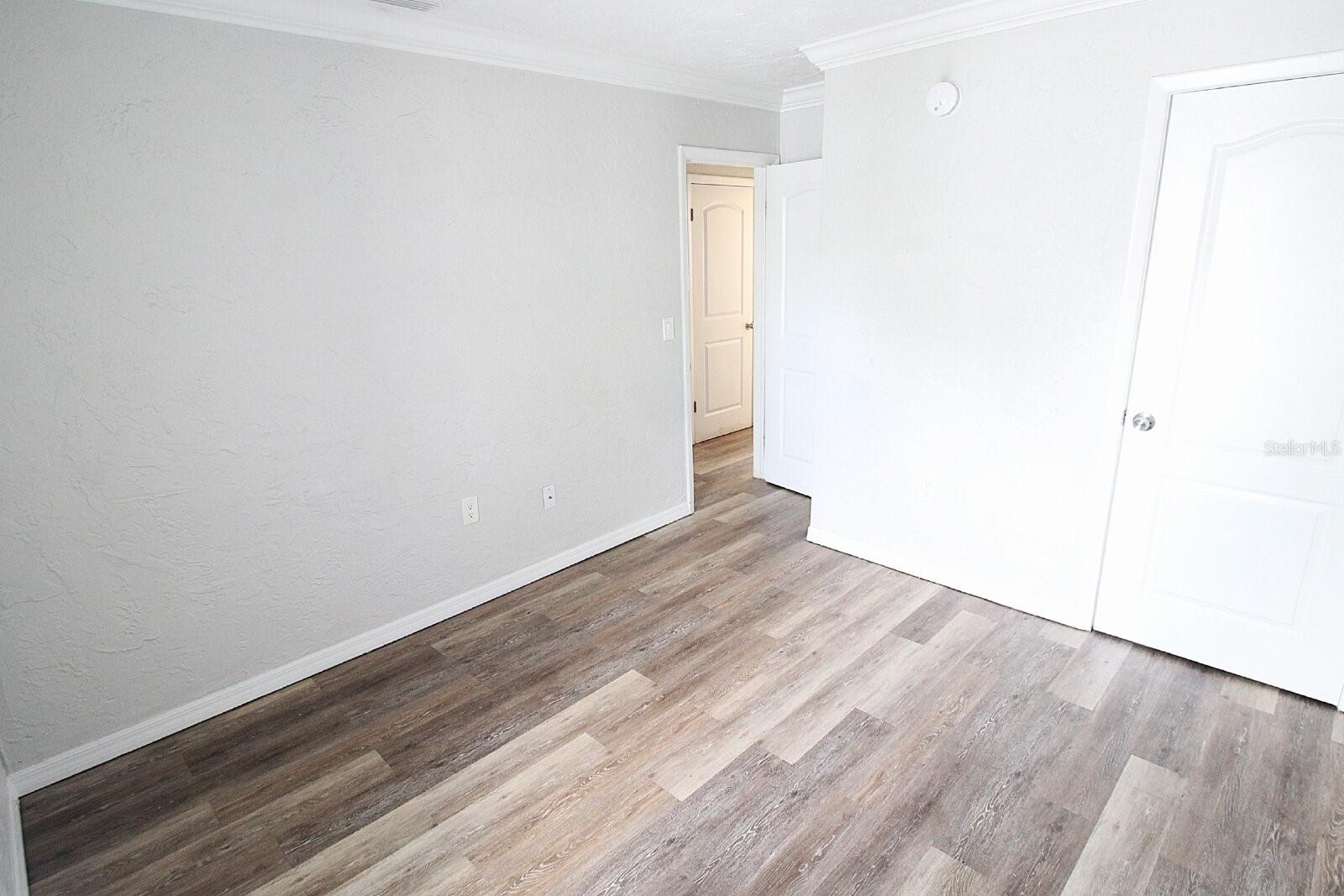 Image 6 of 8 For 2519 9th Avenue W 7
