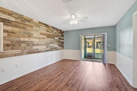 Image 6 of 34 For 602 Park Circle