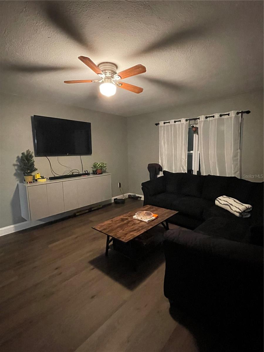 Image 7 of 11 For 4409 19th Street Circle W