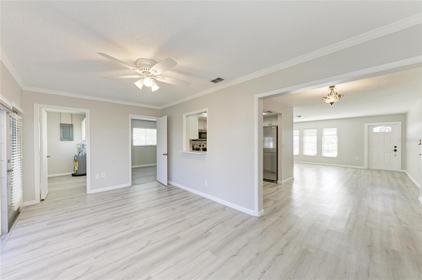 Image 14 of 36 For 140 Circlewood Drive C1-4