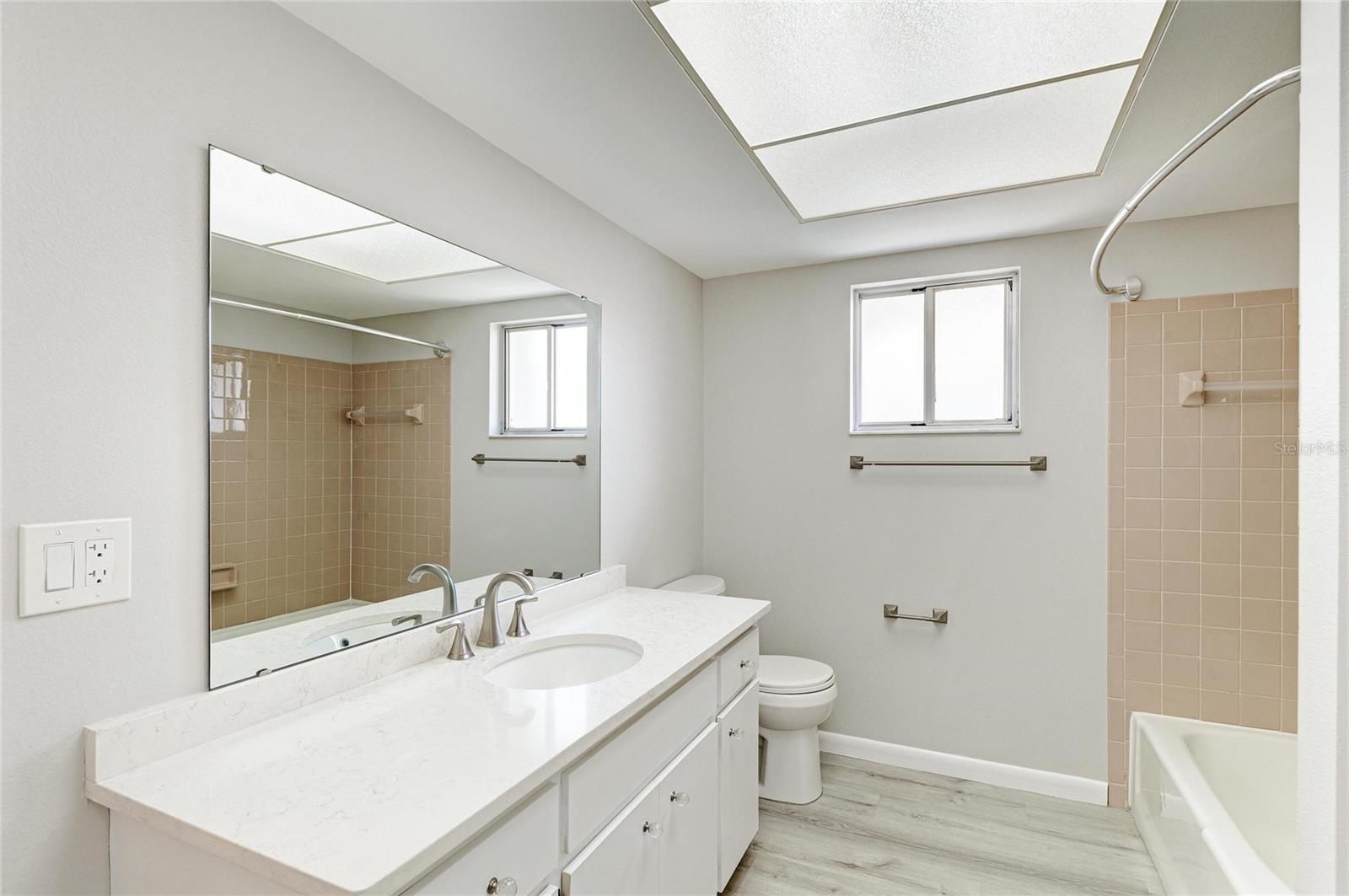 Image 24 of 36 For 140 Circlewood Drive C1-4