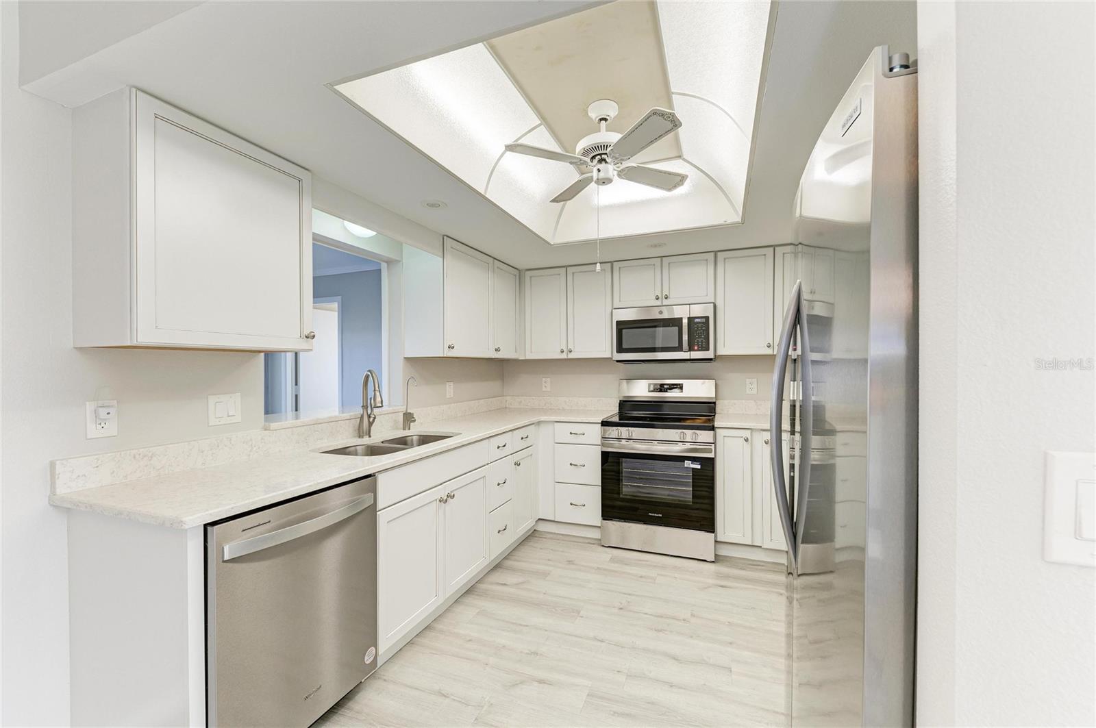 Image 7 of 36 For 140 Circlewood Drive C1-4