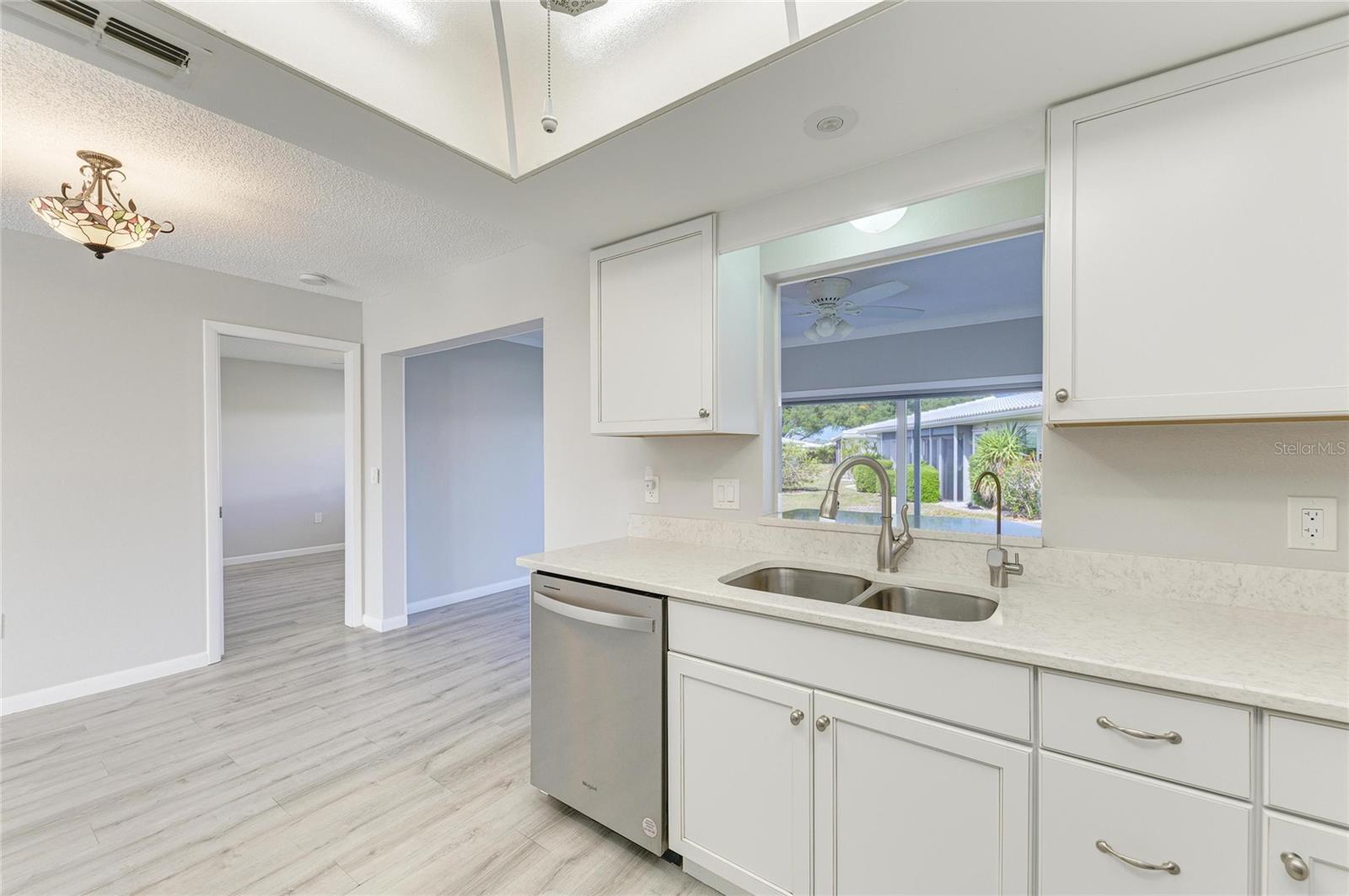 Image 9 of 36 For 140 Circlewood Drive C1-4