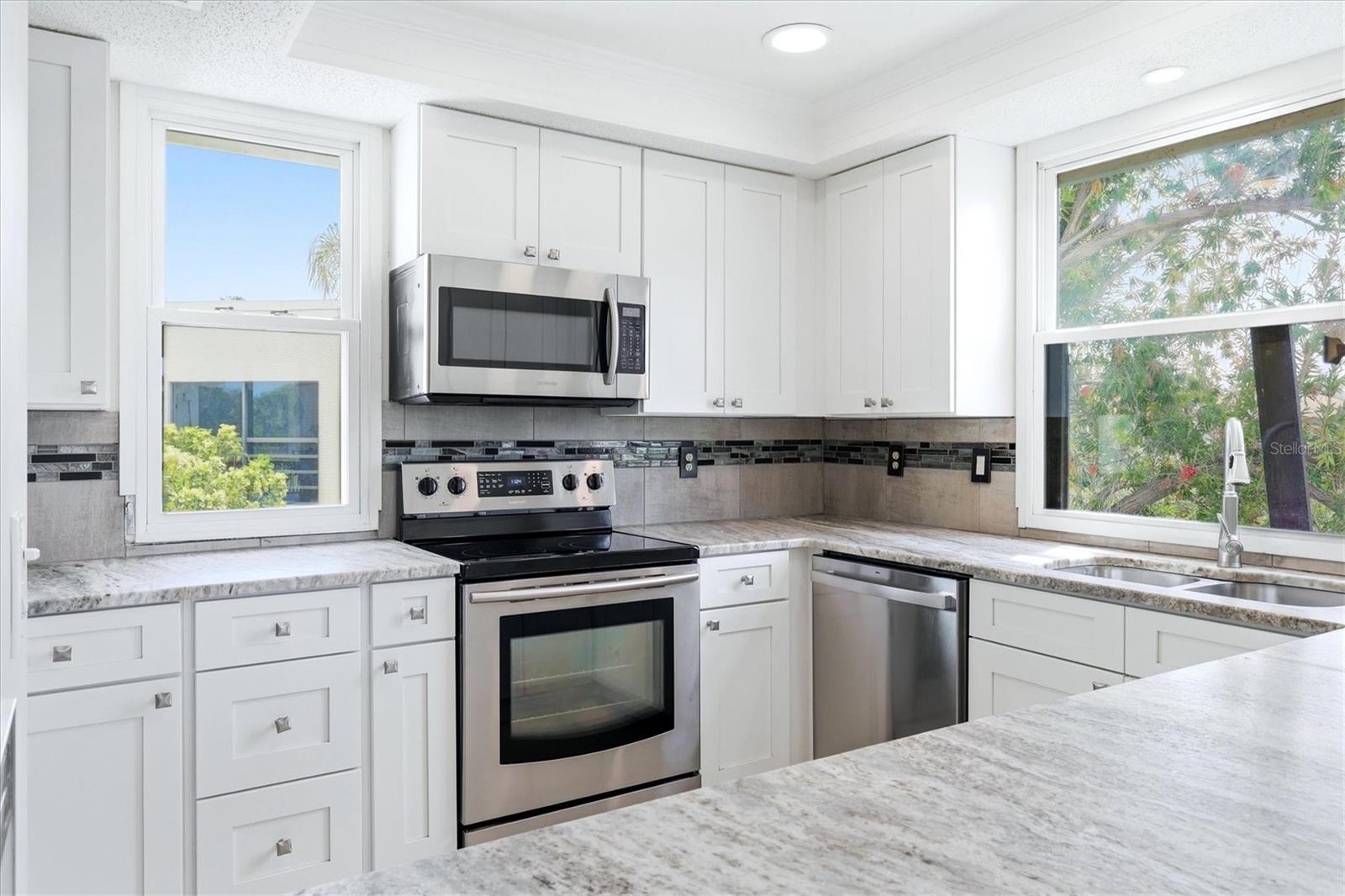 Image 12 of 72 For 5194 Marsh Field Lane 96