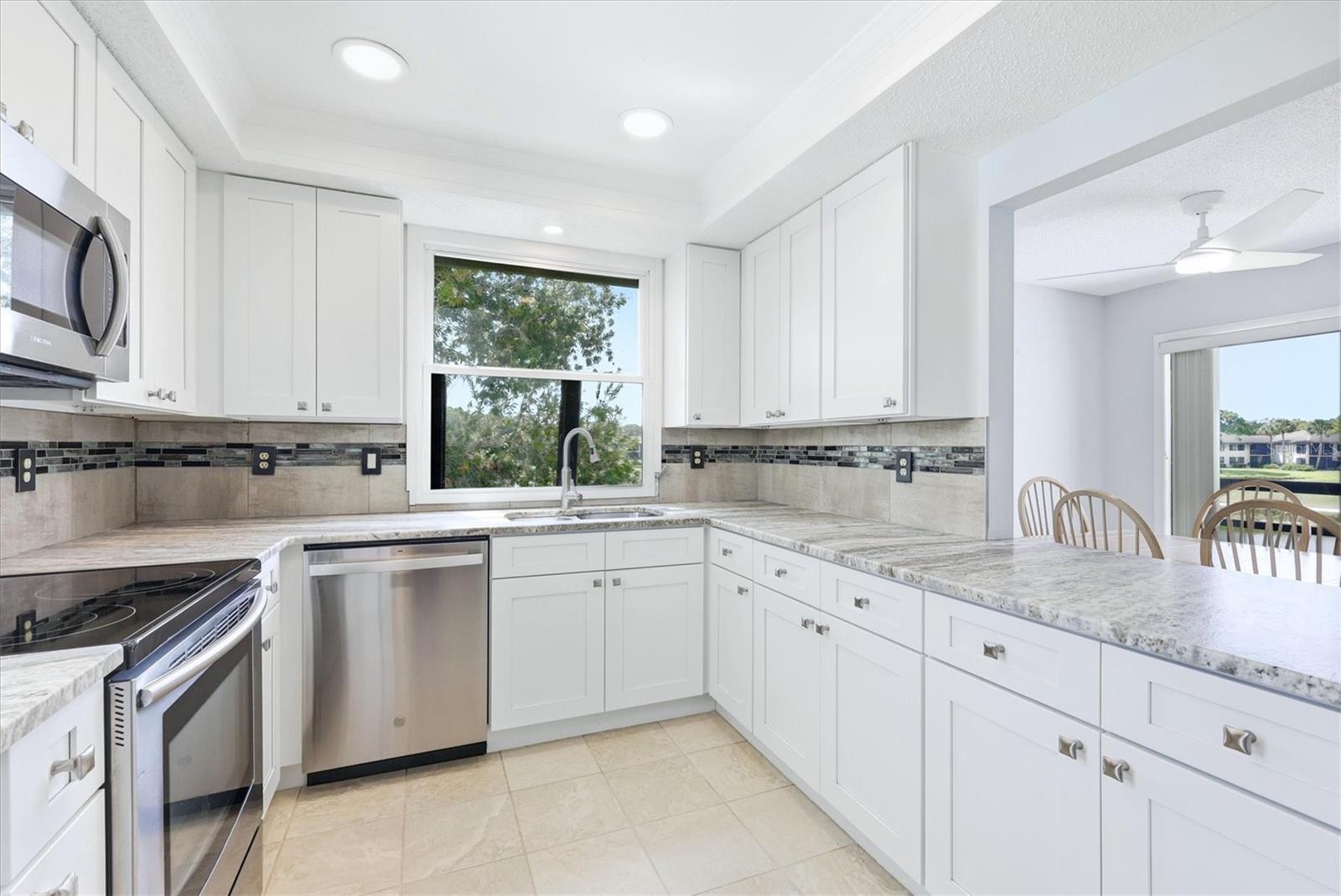 Image 14 of 72 For 5194 Marsh Field Lane 96