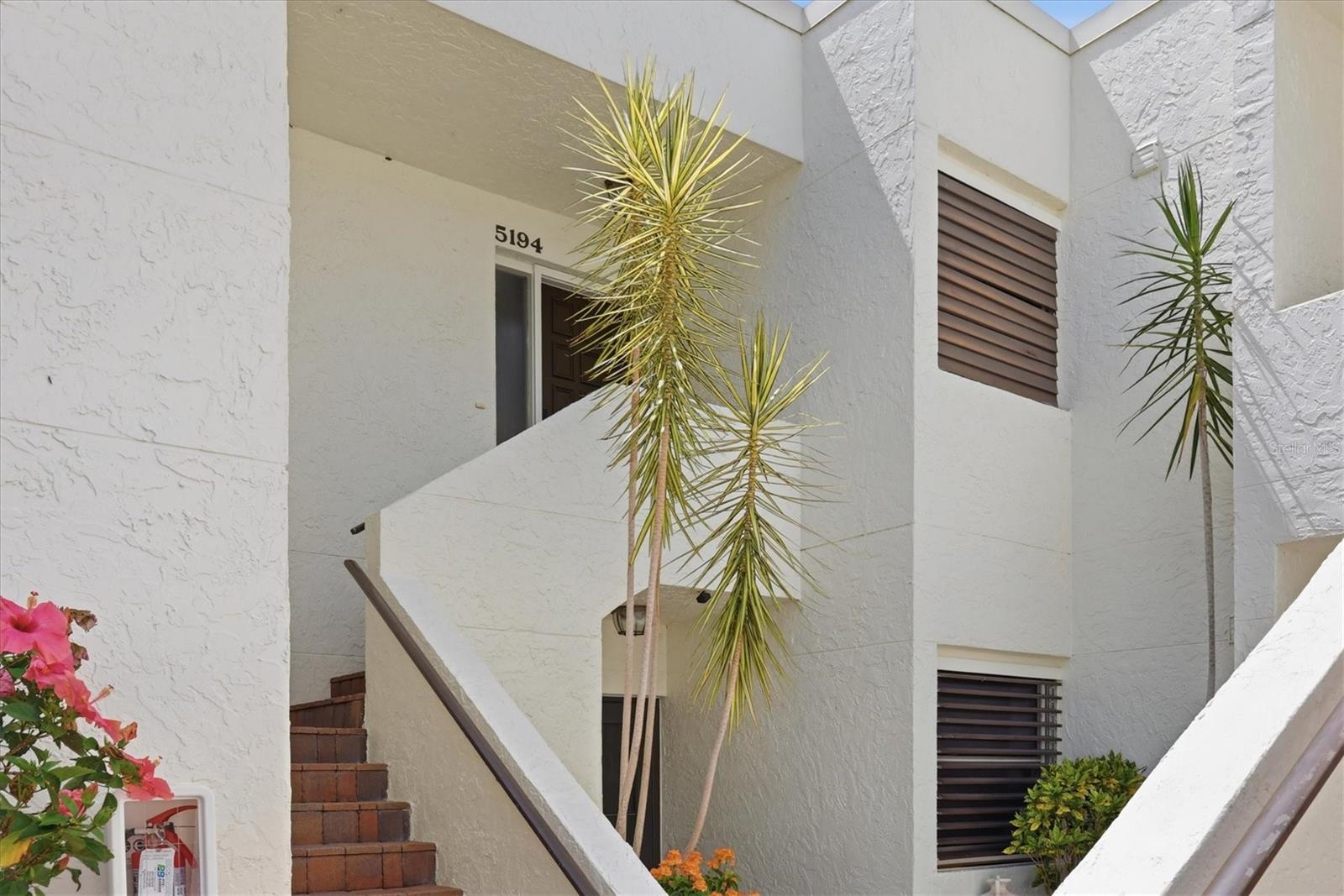 Image 2 of 72 For 5194 Marsh Field Lane 96