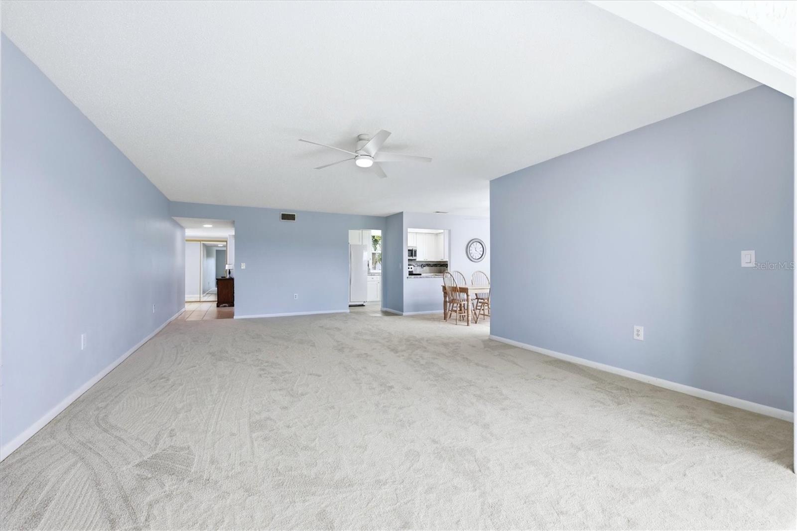 Image 6 of 72 For 5194 Marsh Field Lane 96