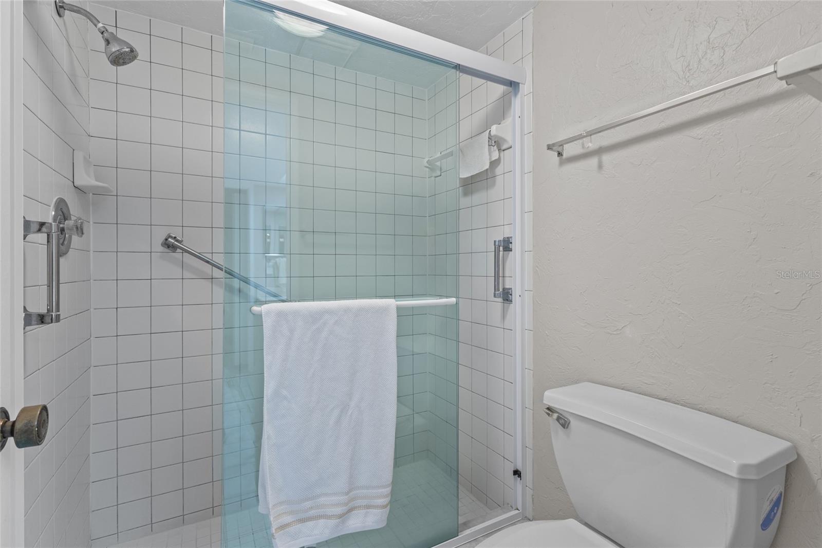Image 17 of 41 For 1623 Pelican Cove Road 122