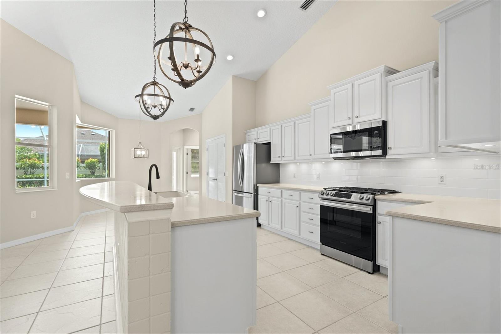Image 12 of 66 For 7806 Drayton Circle