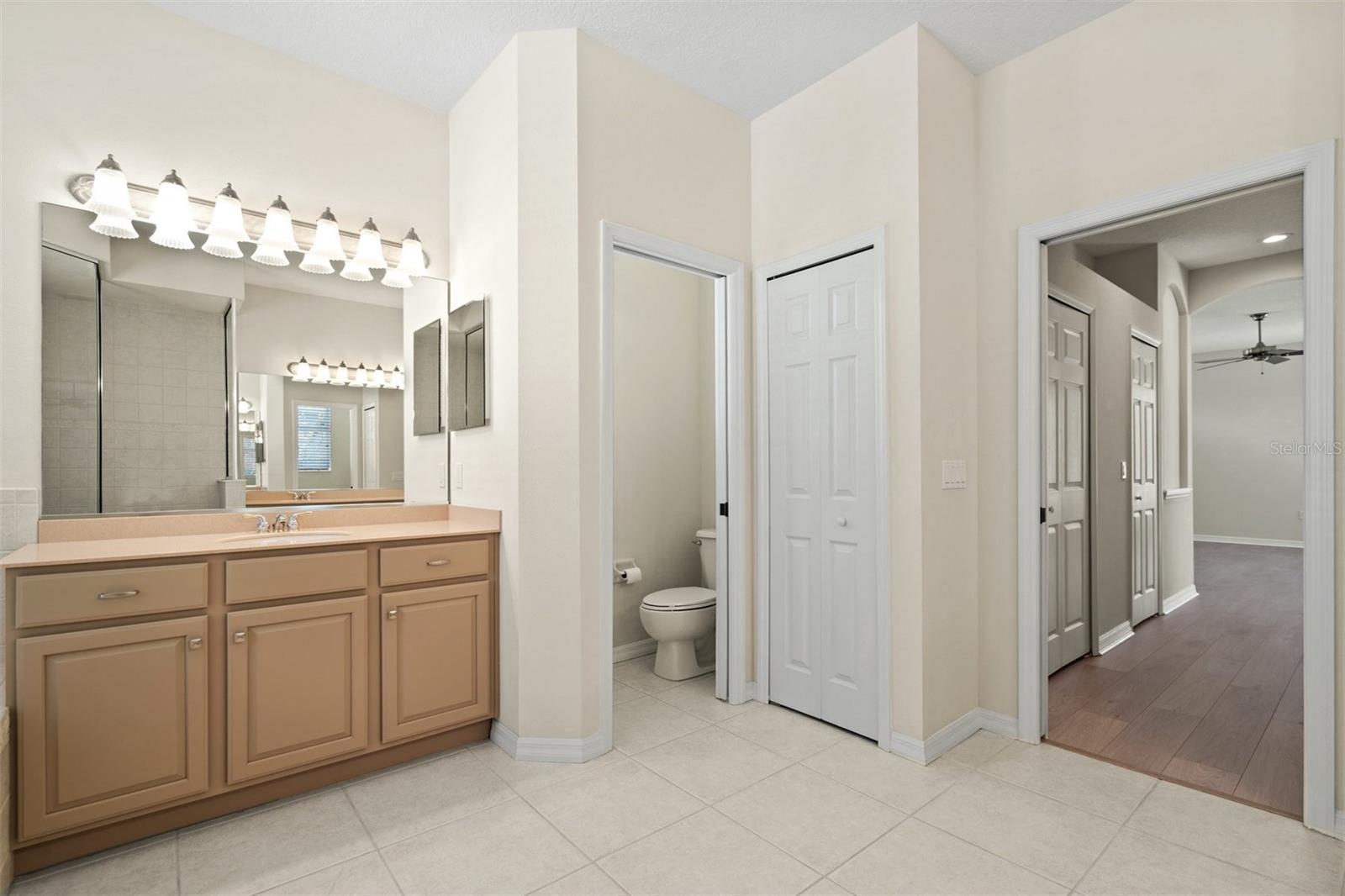 Image 20 of 66 For 7806 Drayton Circle