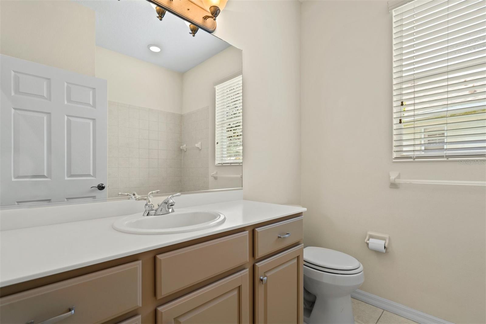 Image 28 of 66 For 7806 Drayton Circle