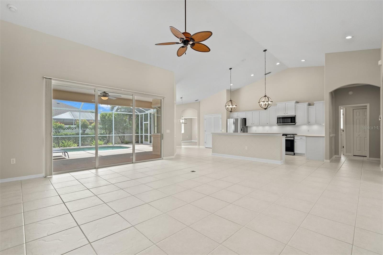 Image 8 of 66 For 7806 Drayton Circle