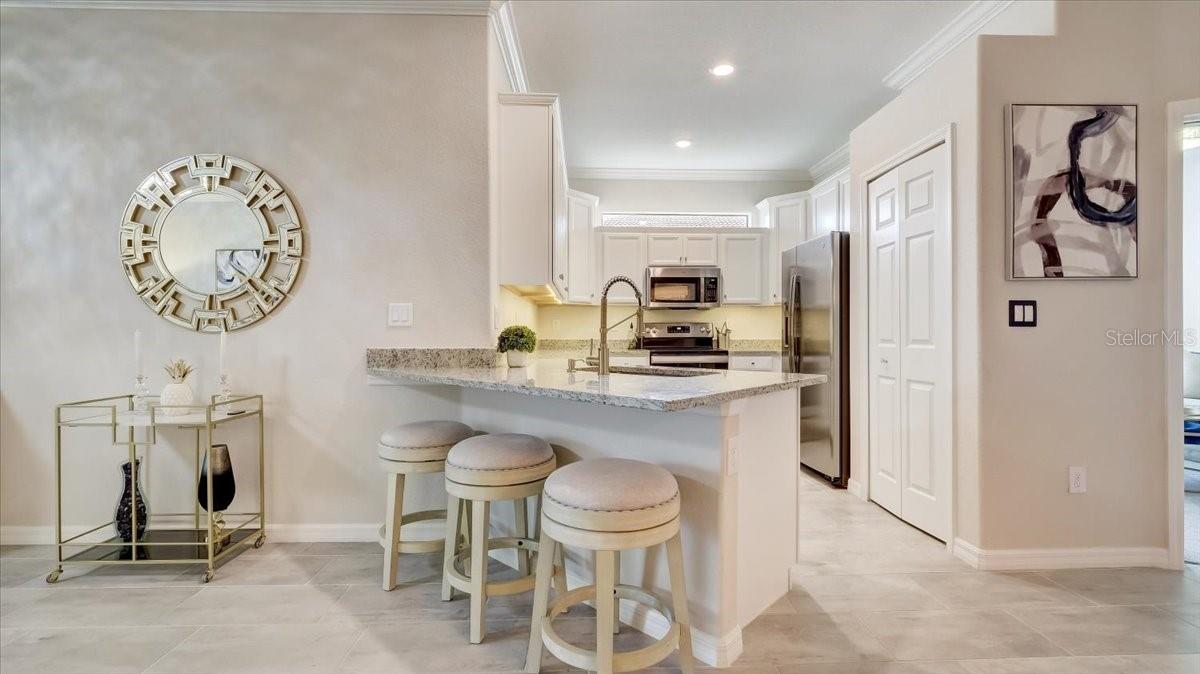 Image 11 of 33 For 23972 Skyflower Court