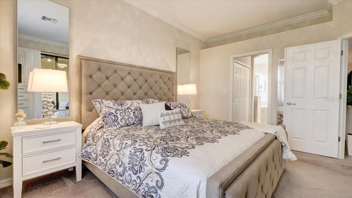 Image 13 of 33 For 23972 Skyflower Court
