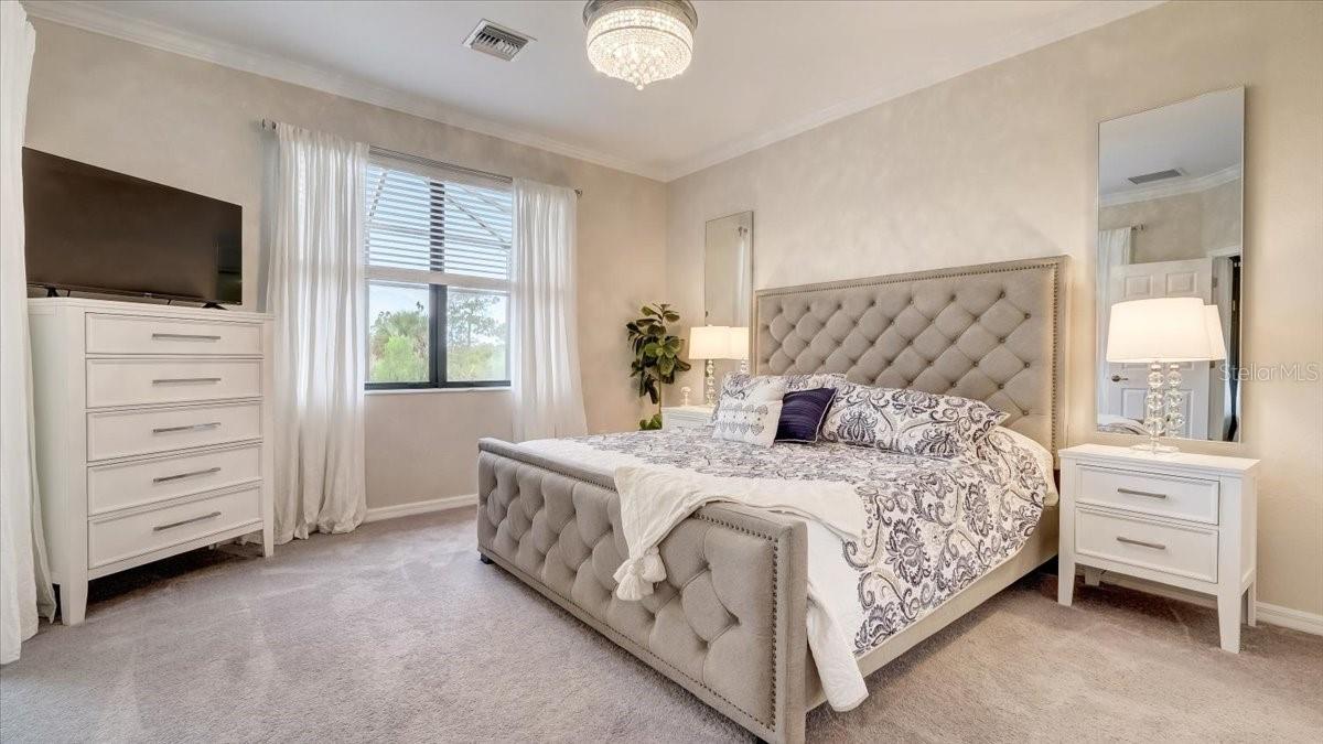 Image 14 of 33 For 23972 Skyflower Court