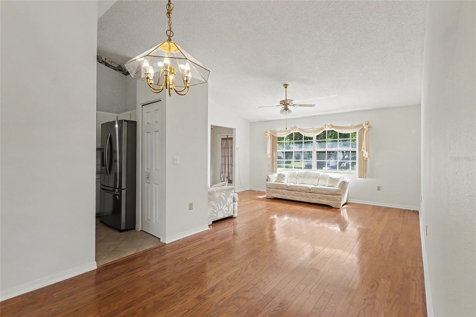 Image 9 of 42 For 5657 29th Street Circle E