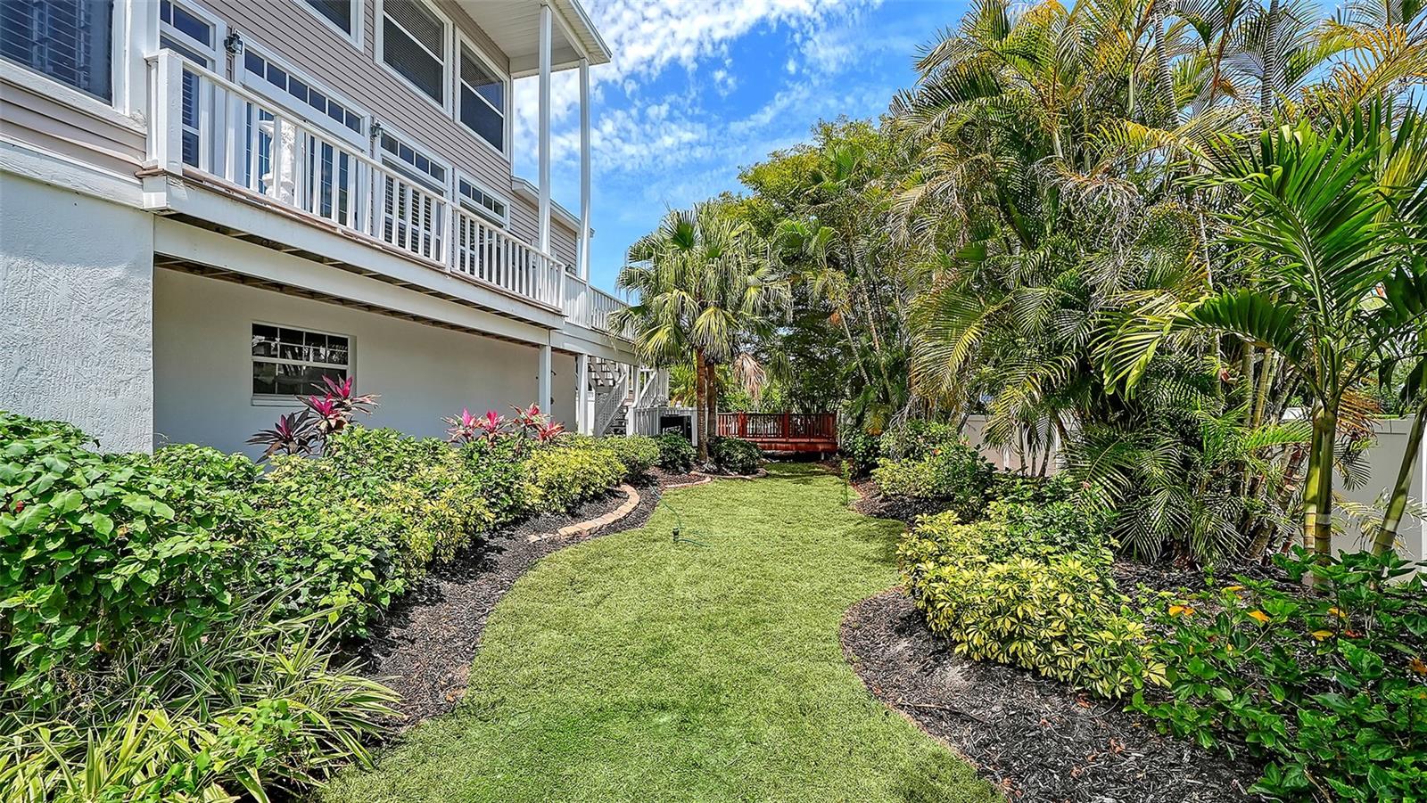 Image 12 of 88 For 3040 Gulf Of Mexico Drive 3