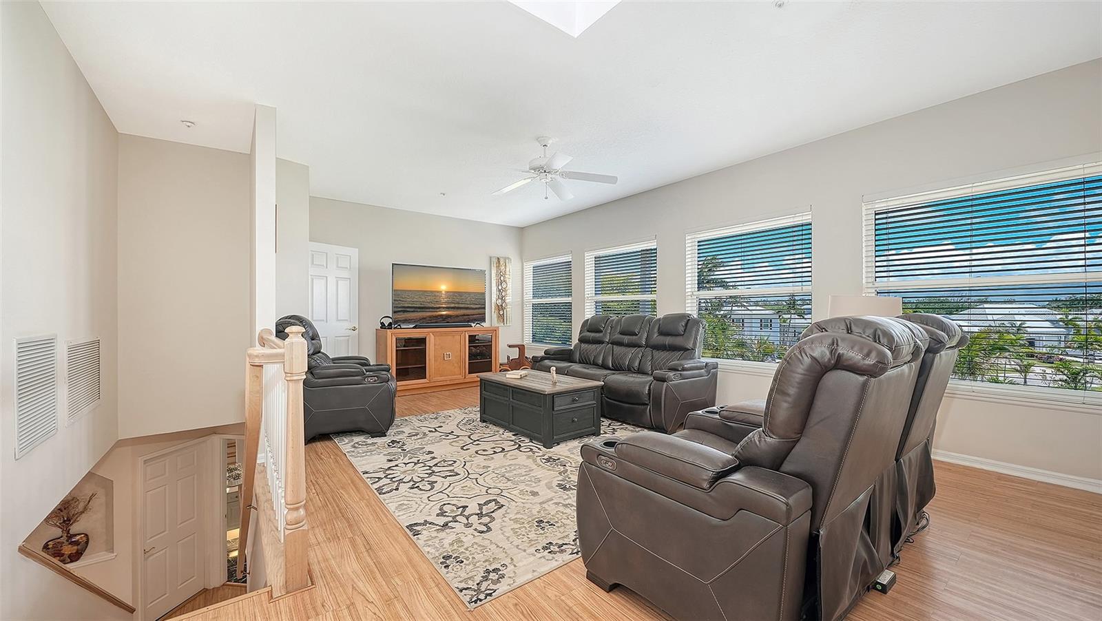 Image 37 of 88 For 3040 Gulf Of Mexico Drive 3