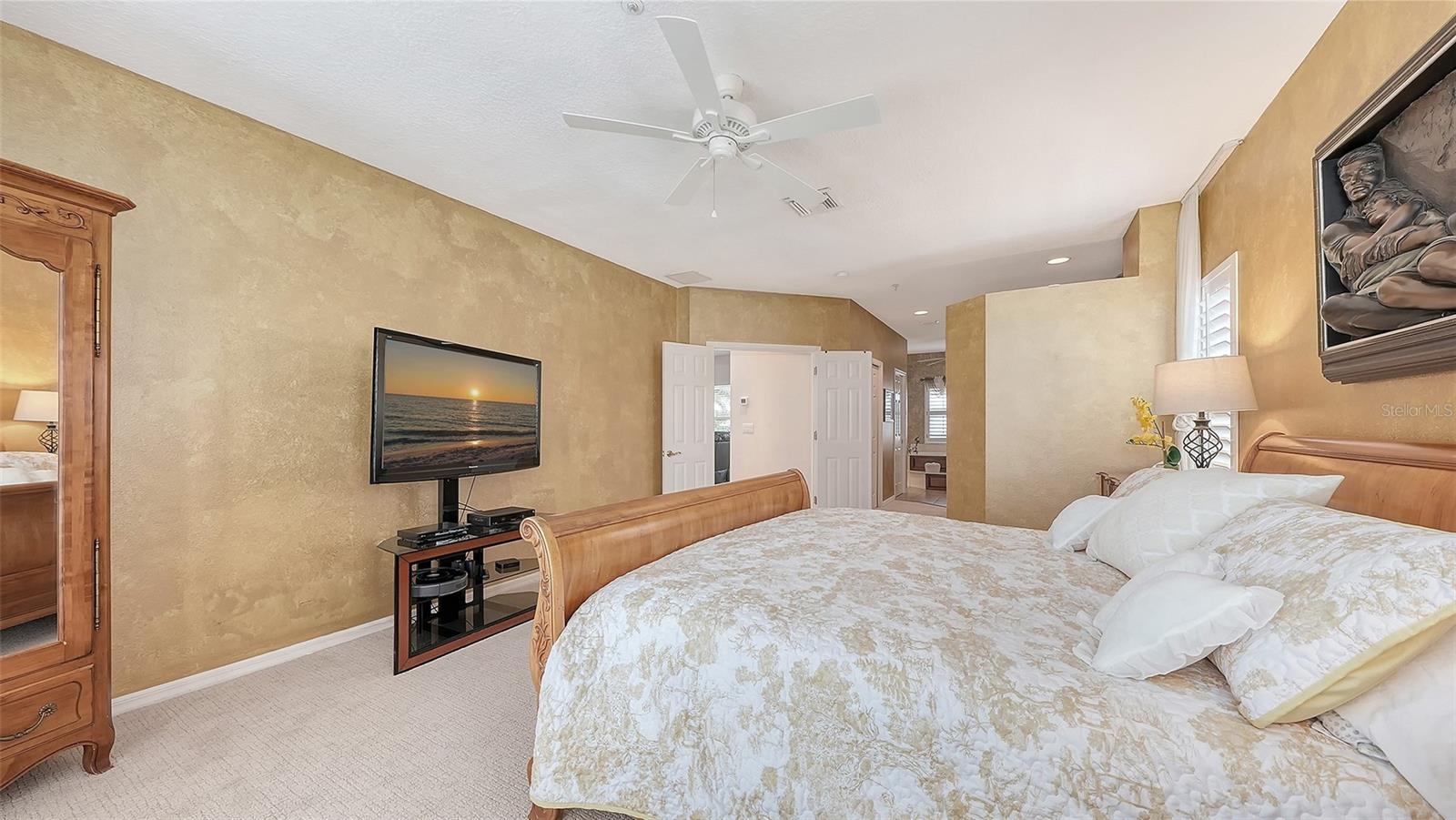 Image 43 of 88 For 3040 Gulf Of Mexico Drive 3