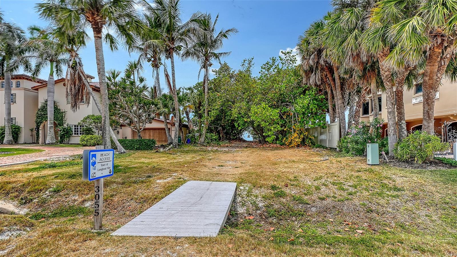Image 77 of 88 For 3040 Gulf Of Mexico Drive 3