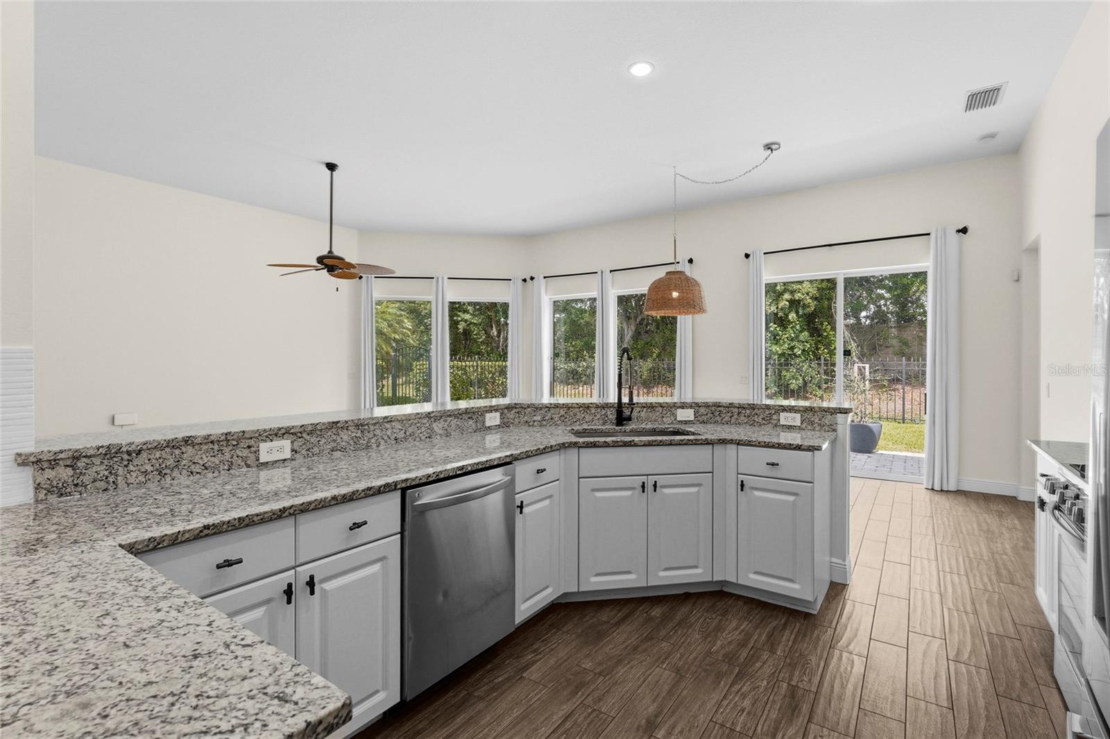 Image 22 of 83 For 8307 Planters Knoll Ter