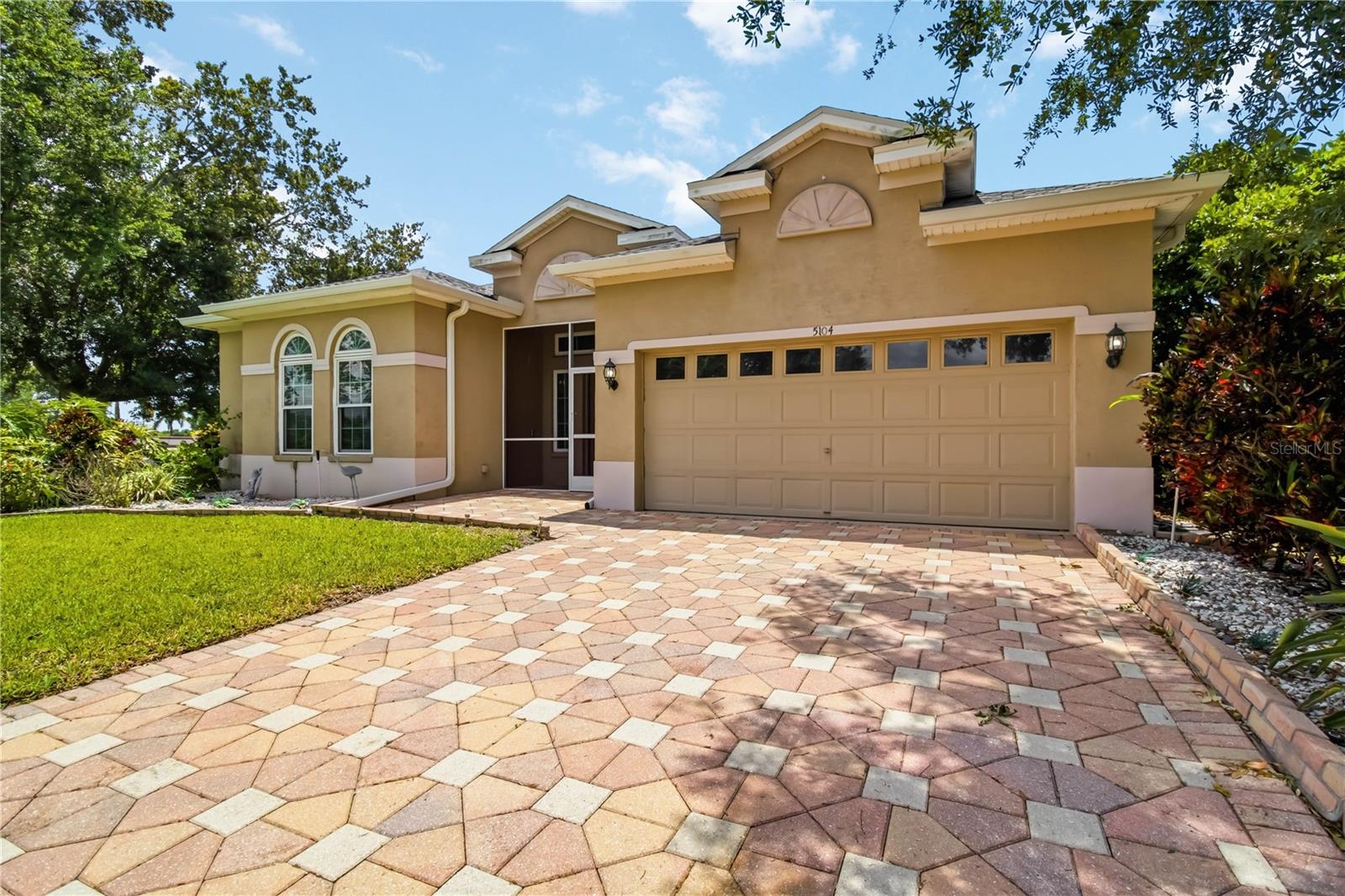 Details for 5104 52nd Avenue W, BRADENTON, FL 34210
