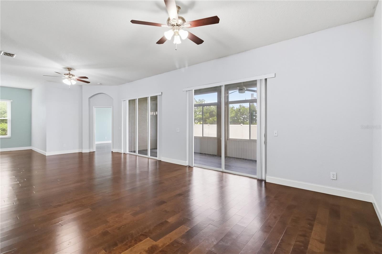 Image 12 of 45 For 5104 52nd Avenue W