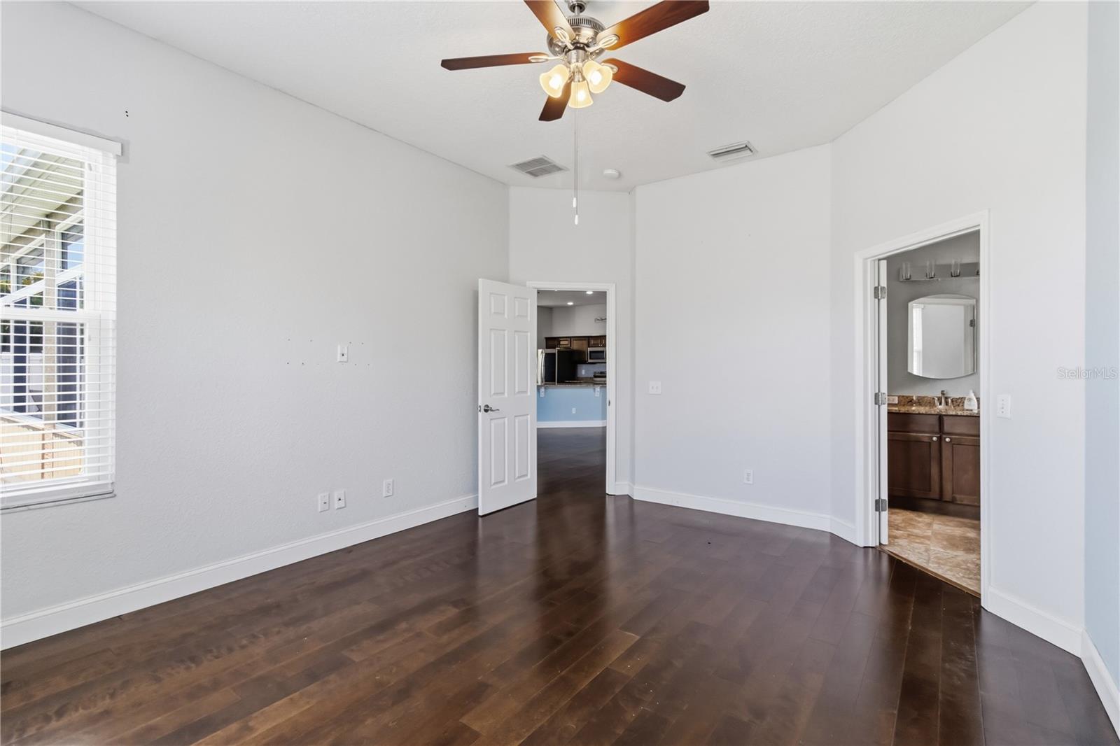 Image 22 of 45 For 5104 52nd Avenue W