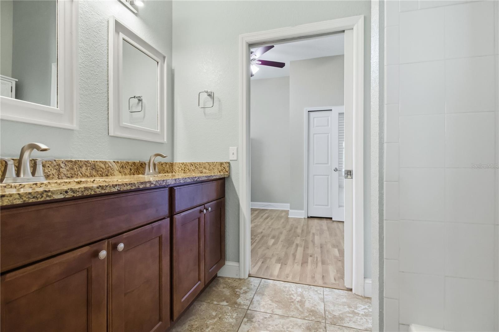 Image 33 of 45 For 5104 52nd Avenue W
