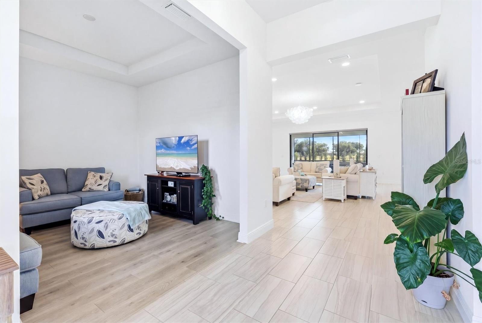 Image 11 of 23 For 4950 Kiva Circle