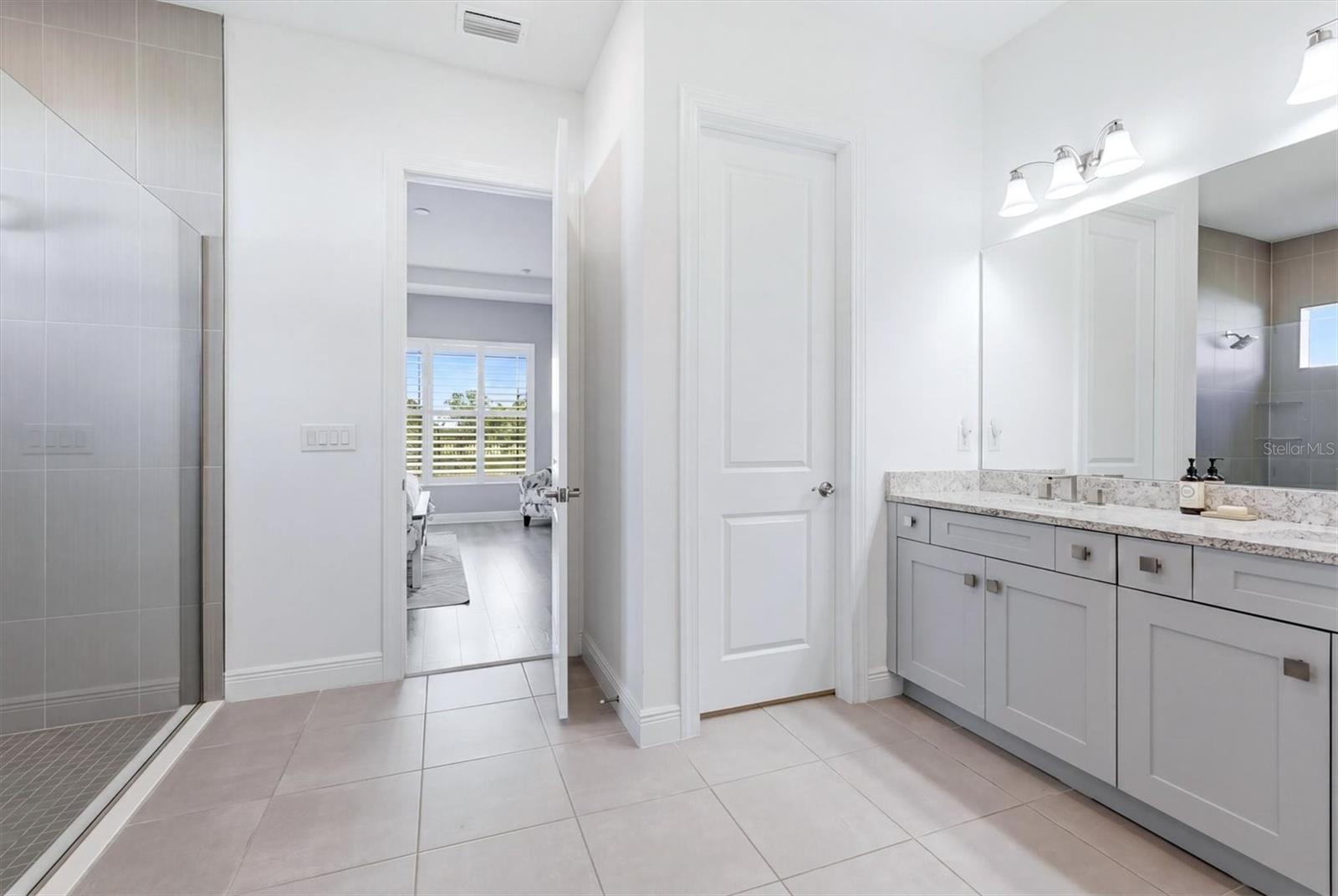 Image 16 of 23 For 4950 Kiva Circle