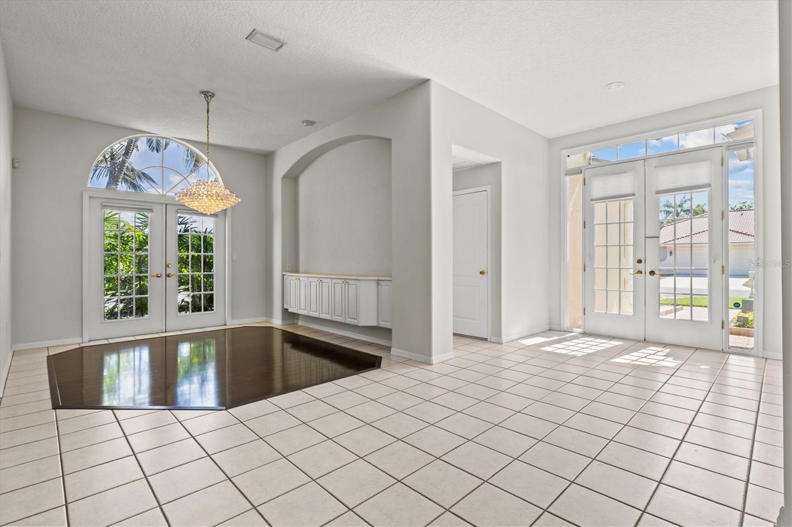 Image 9 of 82 For 4146 Hearthstone Drive