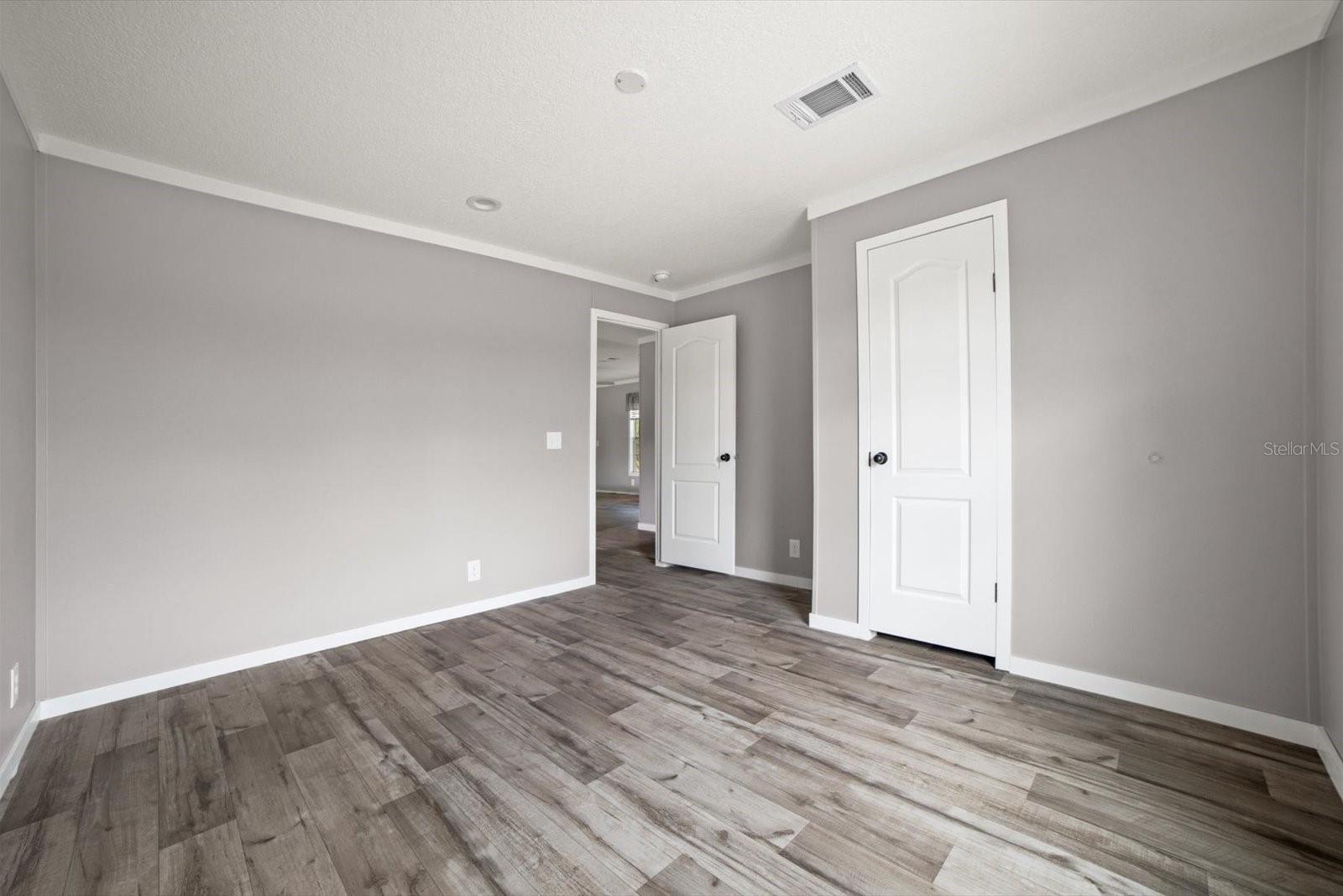 Image 17 of 36 For 20213 258th Street