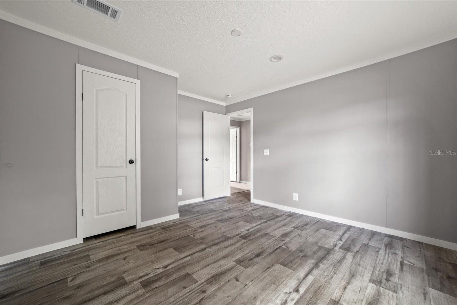 Image 20 of 36 For 20213 258th Street