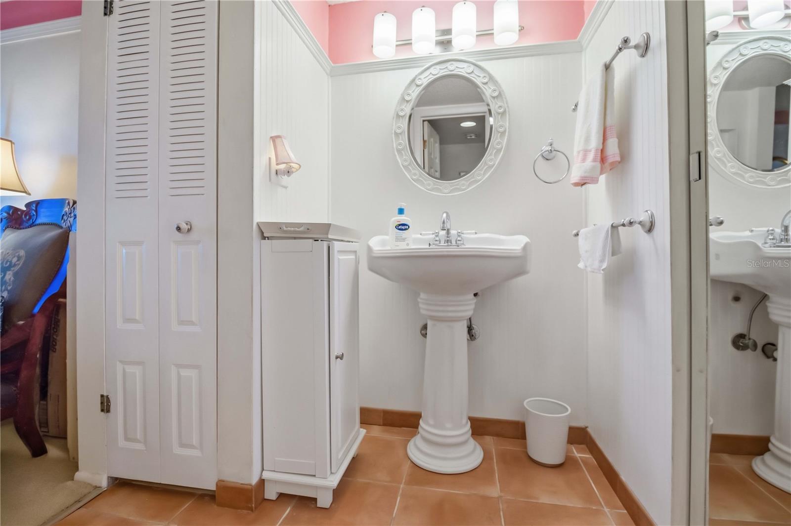 Image 13 of 28 For 2901 26th St W  408