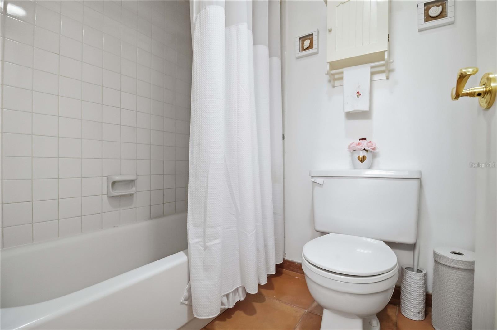 Image 14 of 28 For 2901 26th St W  408