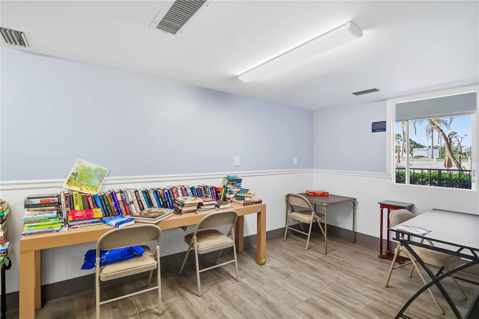 Image 23 of 28 For 2901 26th St W  408