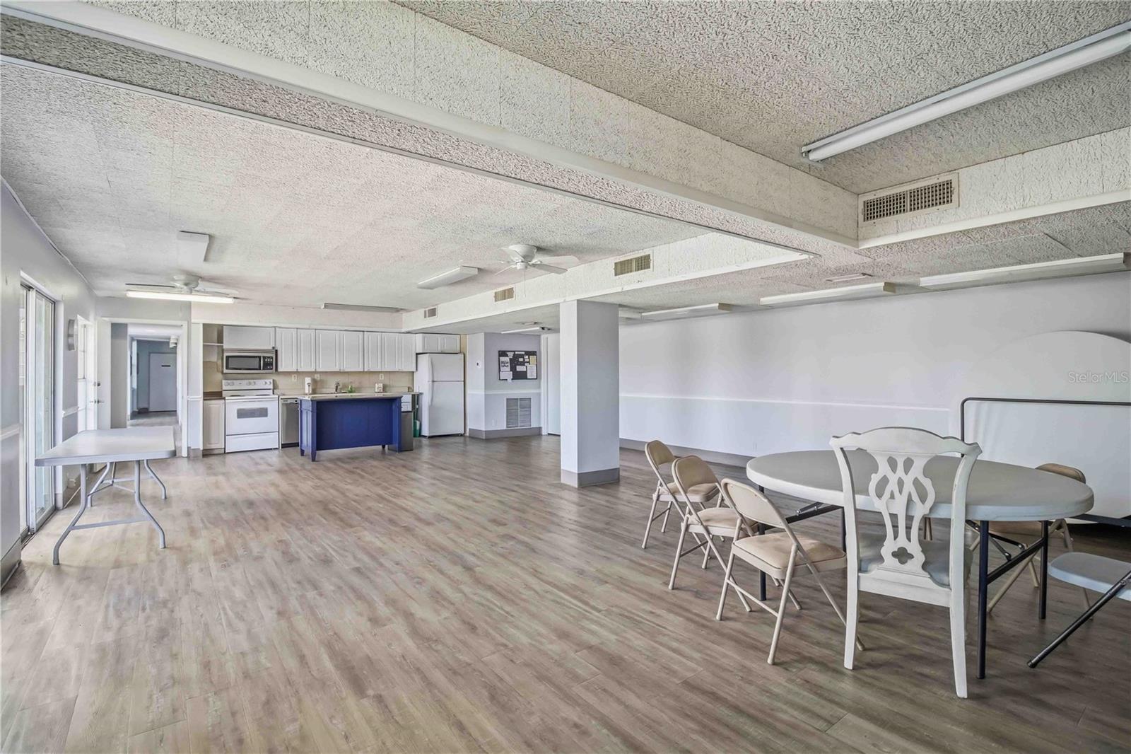 Image 25 of 28 For 2901 26th St W  408