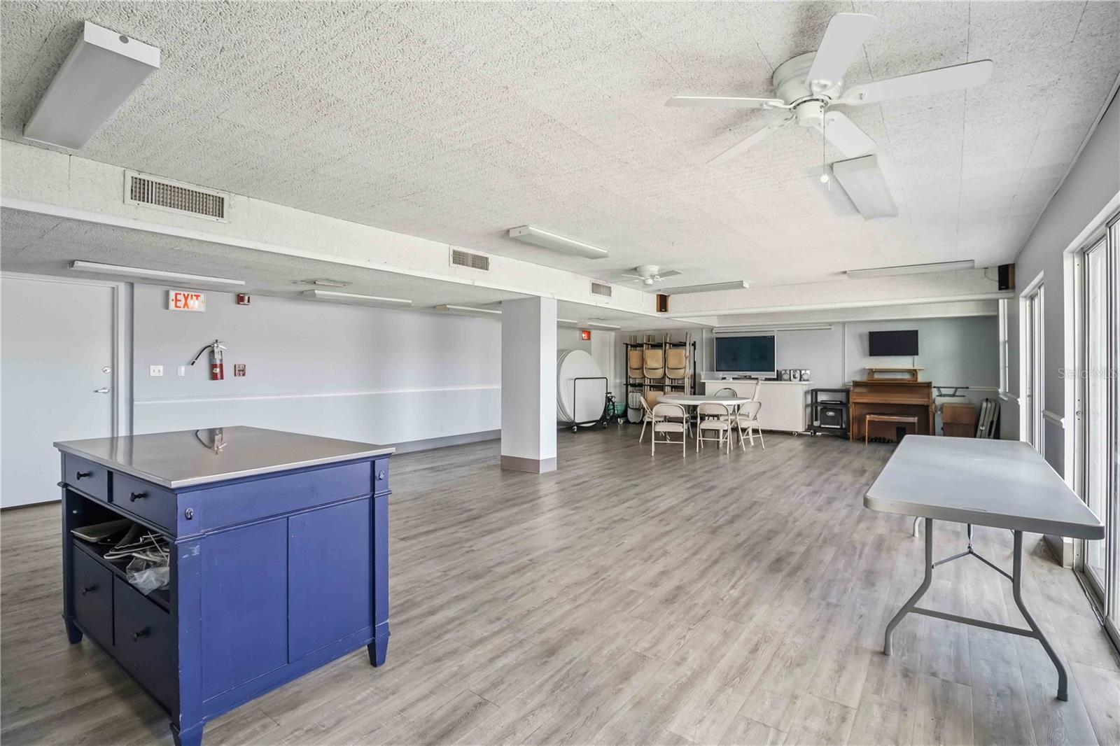 Image 26 of 28 For 2901 26th St W  408