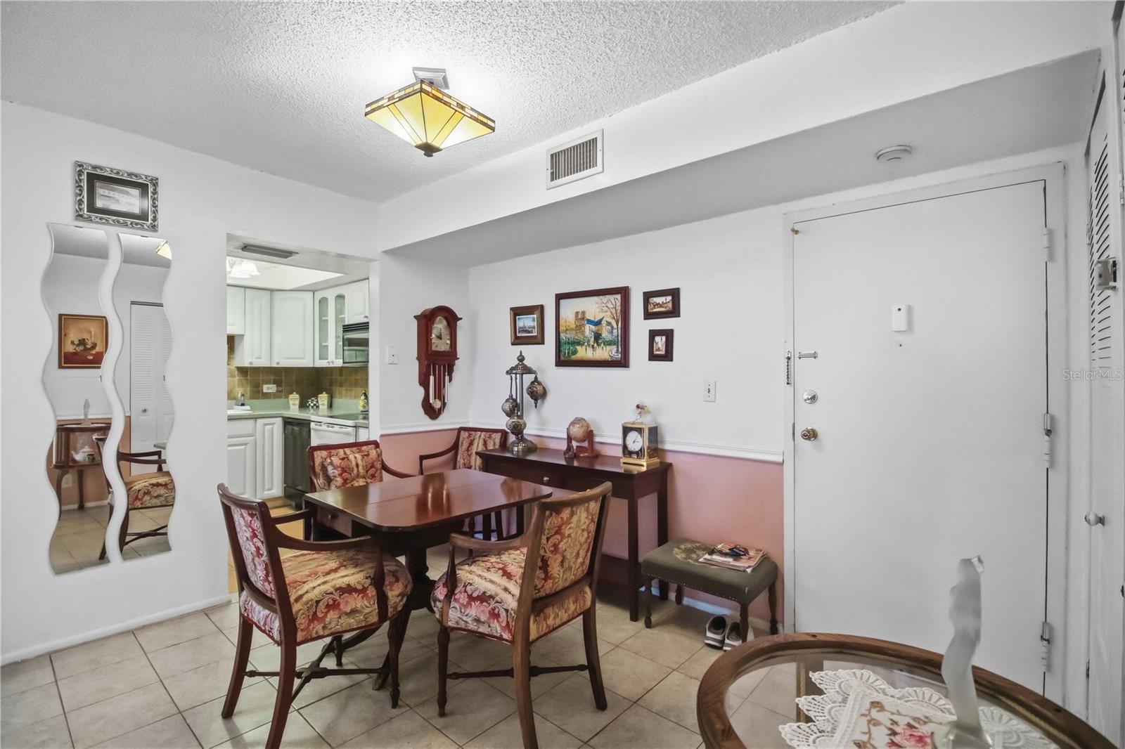 Image 3 of 28 For 2901 26th St W  408
