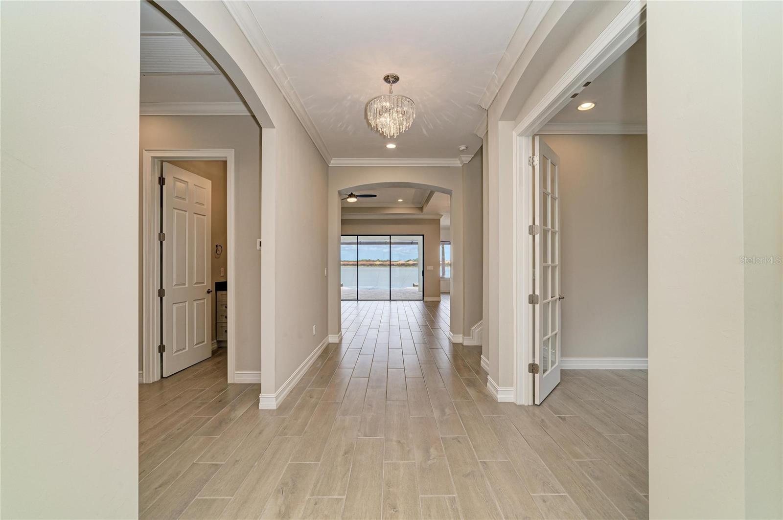 Image 14 of 100 For 259 Toscavilla Boulevard